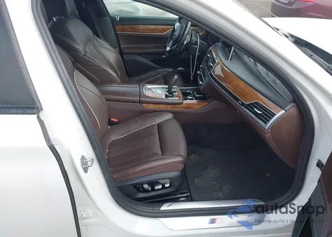 2018 BMW 740E xDrive Iperformance из США, поврежденный, VIN WBA7J2C50JG938178